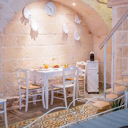 Borgo Antico-centro Storico Casa Ventosa Oria (Brindisi)